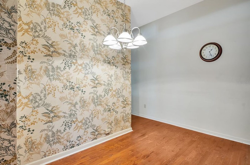 1401 Canberra Ave, Orlando FL  32806-1779 exterior