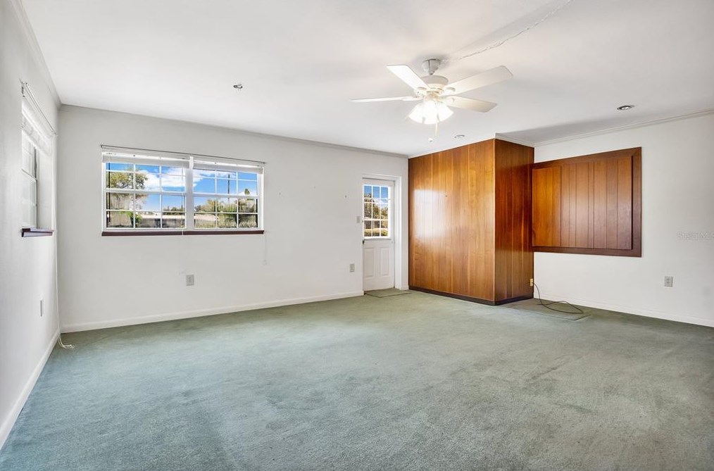 1401 Canberra Ave, Orlando FL  32806-1779 exterior