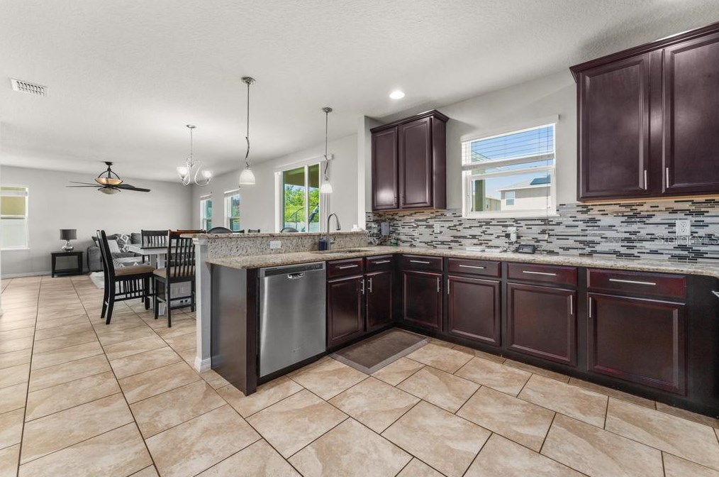 2000 Nations Way, Saint Cloud FL  34769-1821 exterior