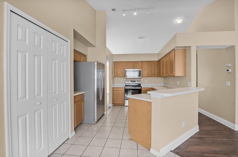 4213 Boca Woods Dr, Orlando FL  32826-2611 exterior