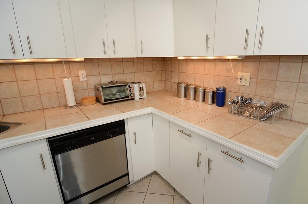 174 Laurie Dr, Ormond Beach FL  32176-3216 exterior