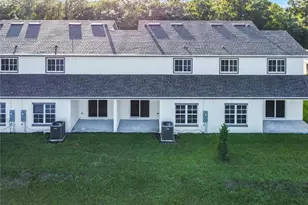 1738 Barton Towne Cir, Saint Cloud, FL 34769 - Photo 23