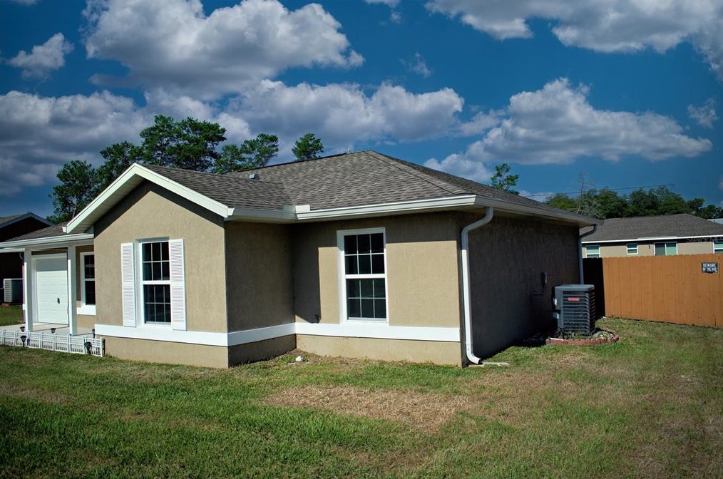 17190 41 Ct, Ocala FL  34480-7717 exterior
