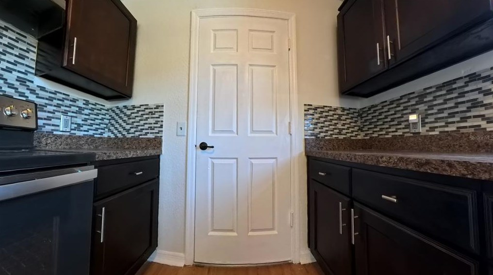 17190 41 Ct, Ocala FL  34480-7717 exterior