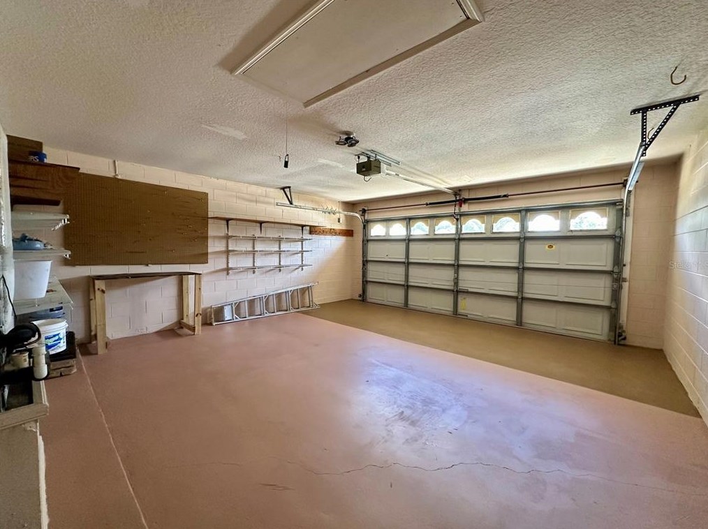 933 Islander Ave, Orlando FL  32825-8130 exterior