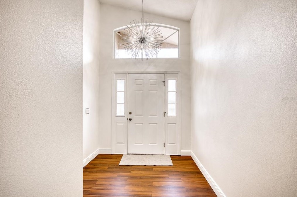 933 Islander Ave, Orlando FL  32825-8130 exterior