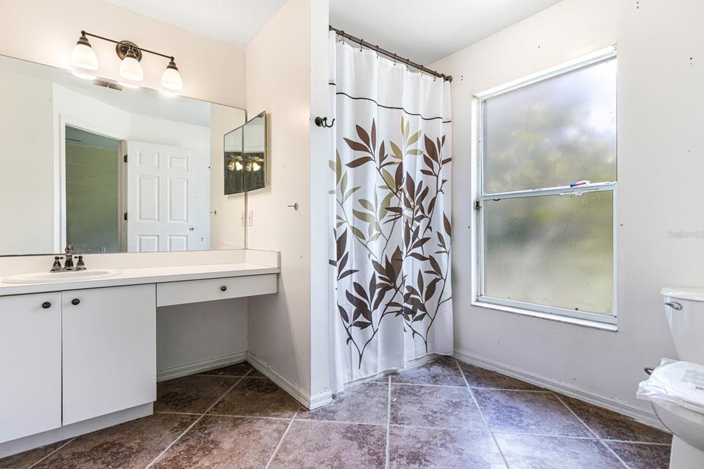 512 Prospect Ave, Lehigh Acres FL 33972-7921 exterior