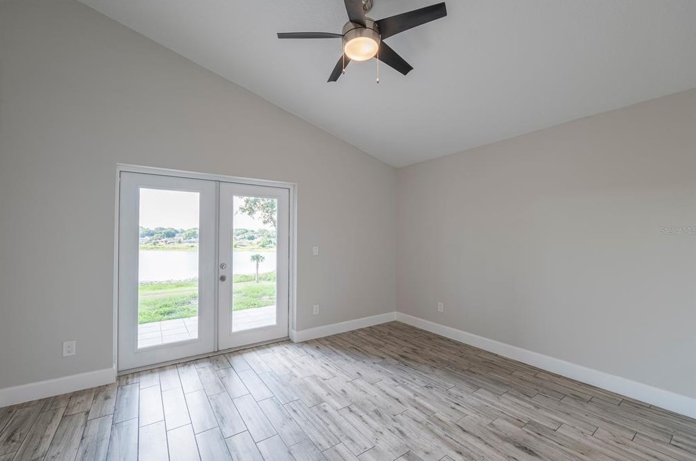 7526 Country Run Pkwy, Orlando FL  32818-8279 exterior