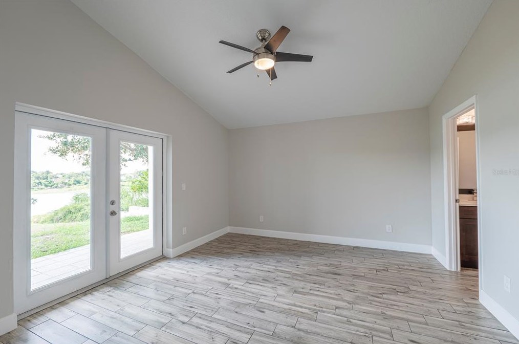 7526 Country Run Pkwy, Orlando FL  32818-8279 exterior