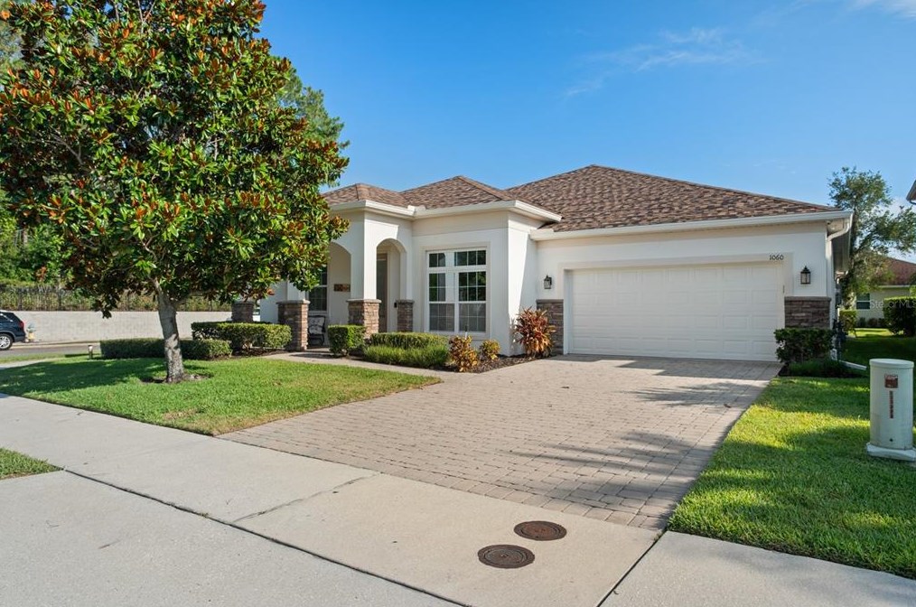 1060 Vinsetta Cir, Winter Garden FL  34787-9625 exterior