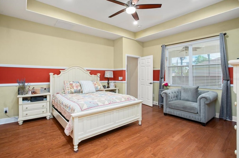 1060 Vinsetta Cir, Winter Garden FL  34787-9625 exterior