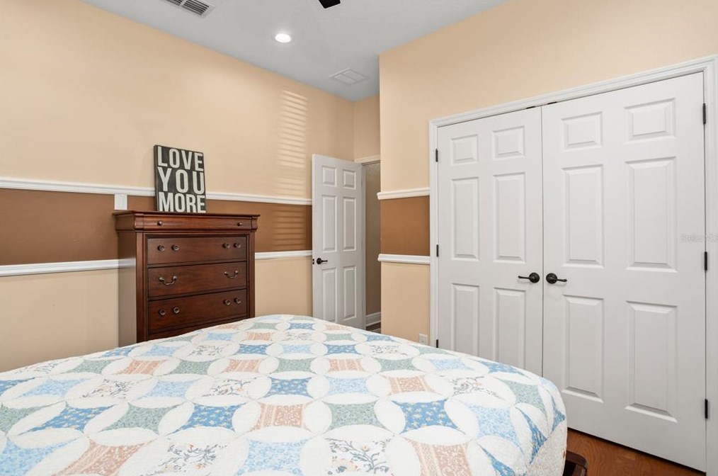 1060 Vinsetta Cir, Winter Garden FL  34787-9625 exterior