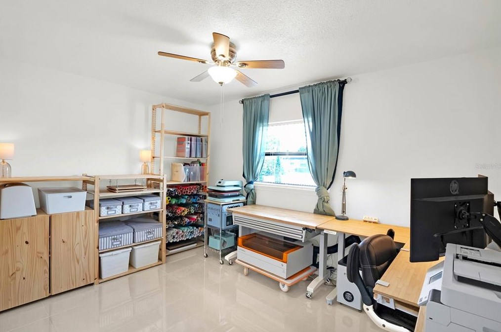 627 Adirondack Ave, Orlando FL  32807-1203 exterior