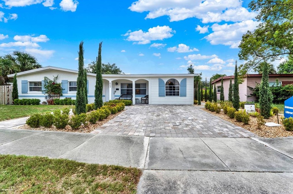 627 Adirondack Ave, Orlando FL  32807-1203 exterior