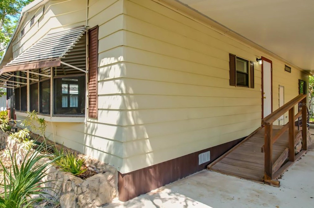 128 Plantation Blvd, Lake Mary FL  32746-2563 exterior