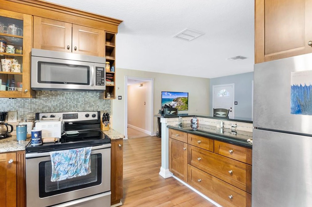 615 Burke St, Altamonte Springs FL 32701-6801 exterior