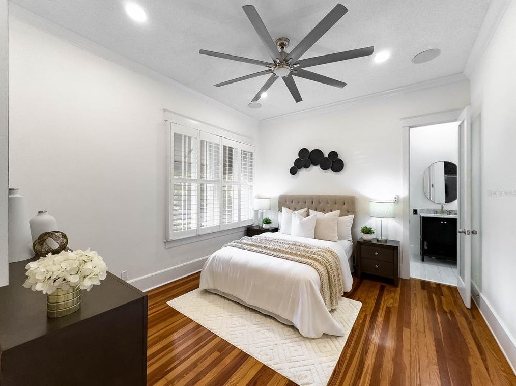 527 Broadway Ave, Orlando FL  32803-5351 exterior