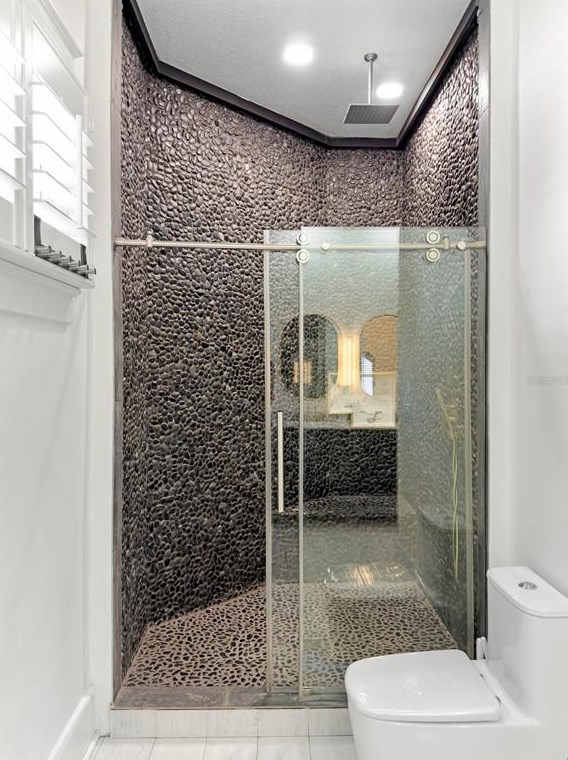 527 Broadway Ave, Orlando FL  32803-5351 exterior