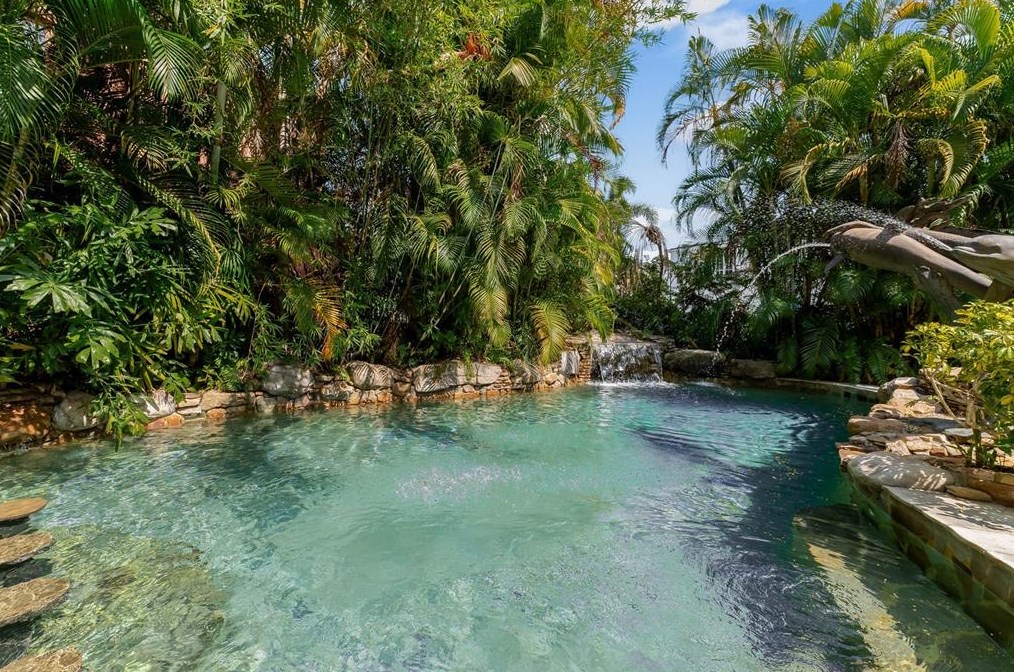 527 Broadway Ave, Orlando FL  32803-5351 exterior