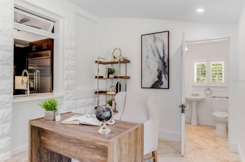 527 Broadway Ave, Orlando FL  32803-5351 exterior