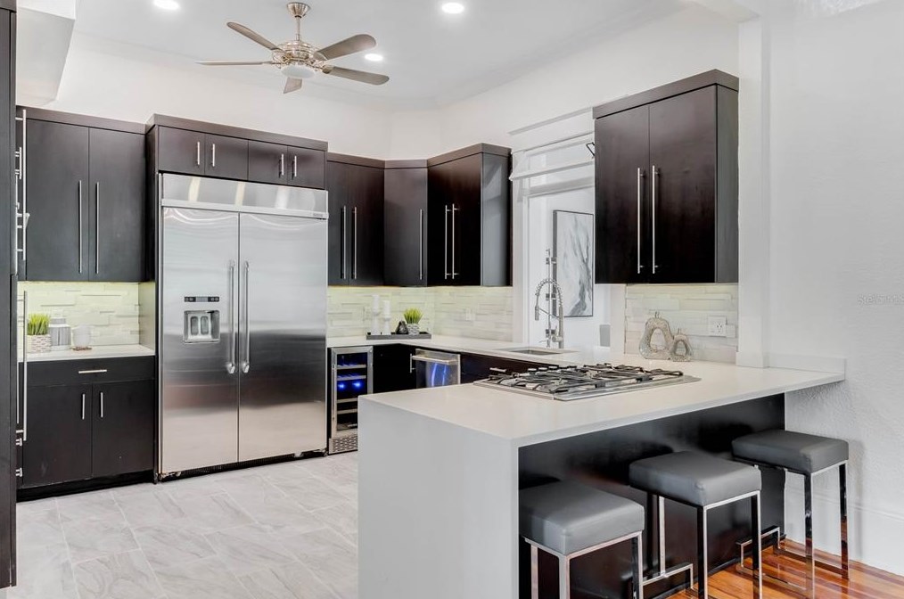 527 Broadway Ave, Orlando FL  32803-5351 exterior