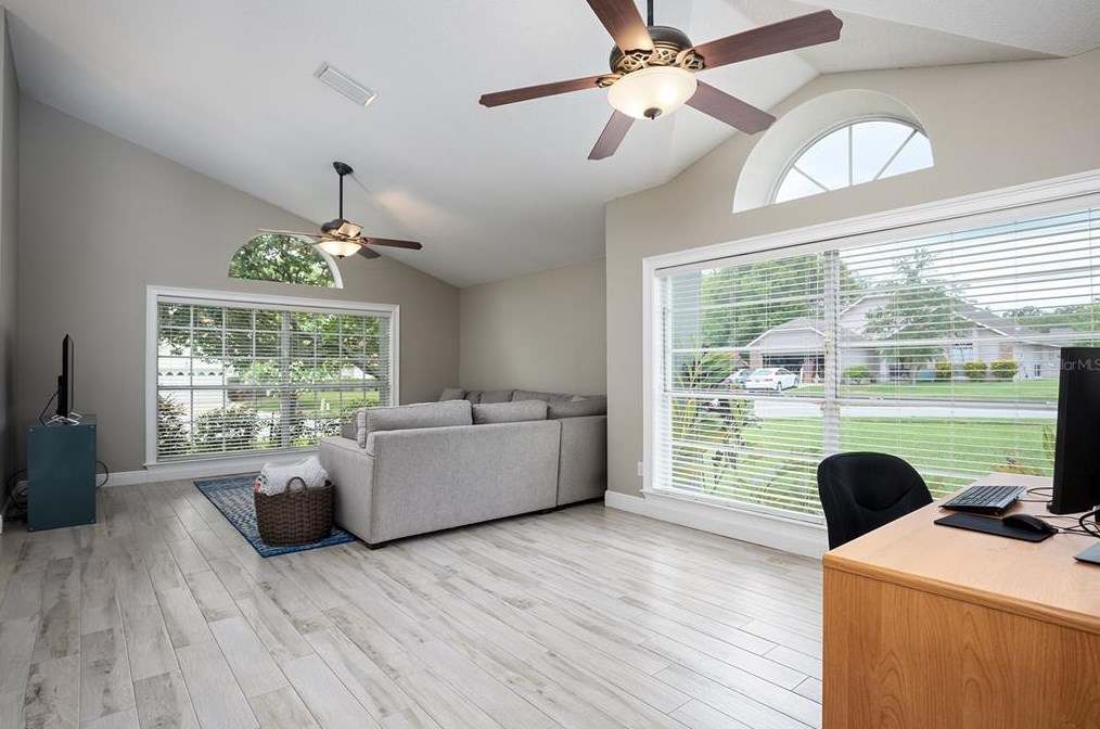 1315 Ashby Cir, Apopka FL  32703-7466 exterior