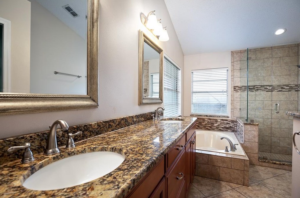 1315 Ashby Cir, Apopka FL  32703-7466 exterior