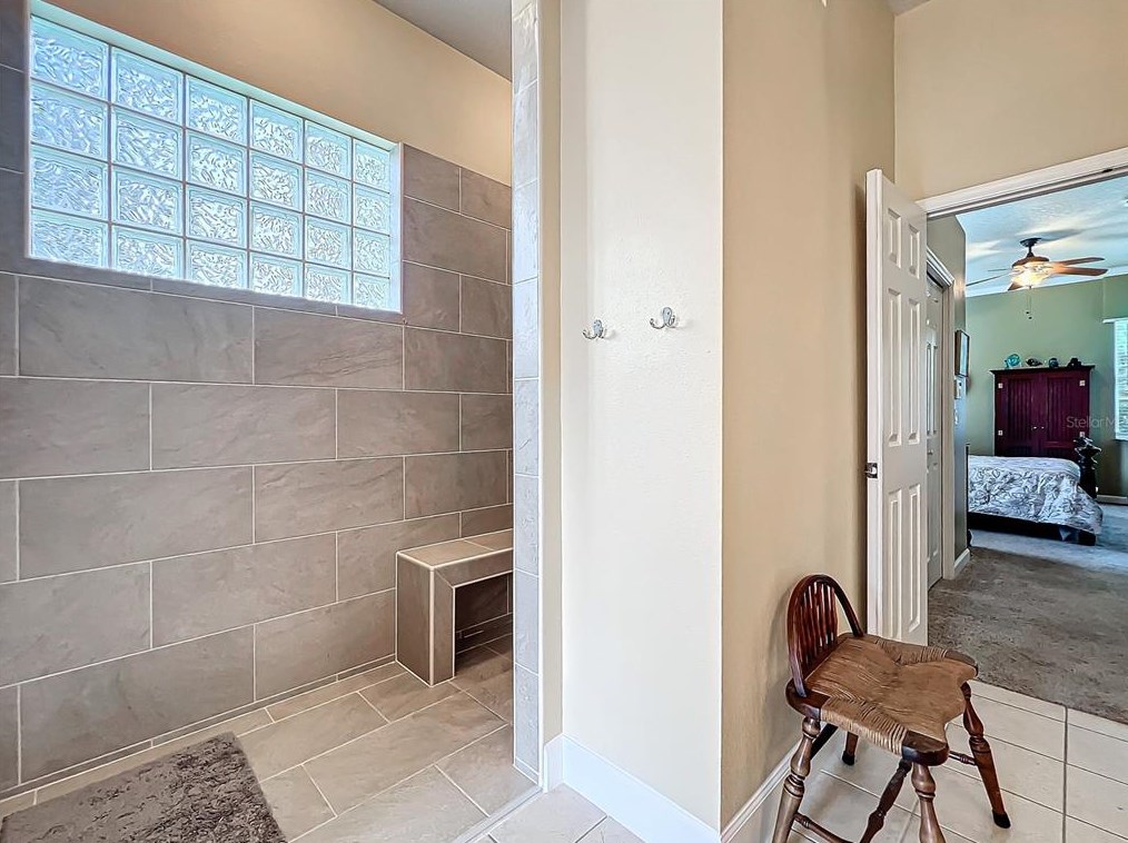 1722 Redwood Grv Ter, Lake Mary FL  32746-4418 exterior