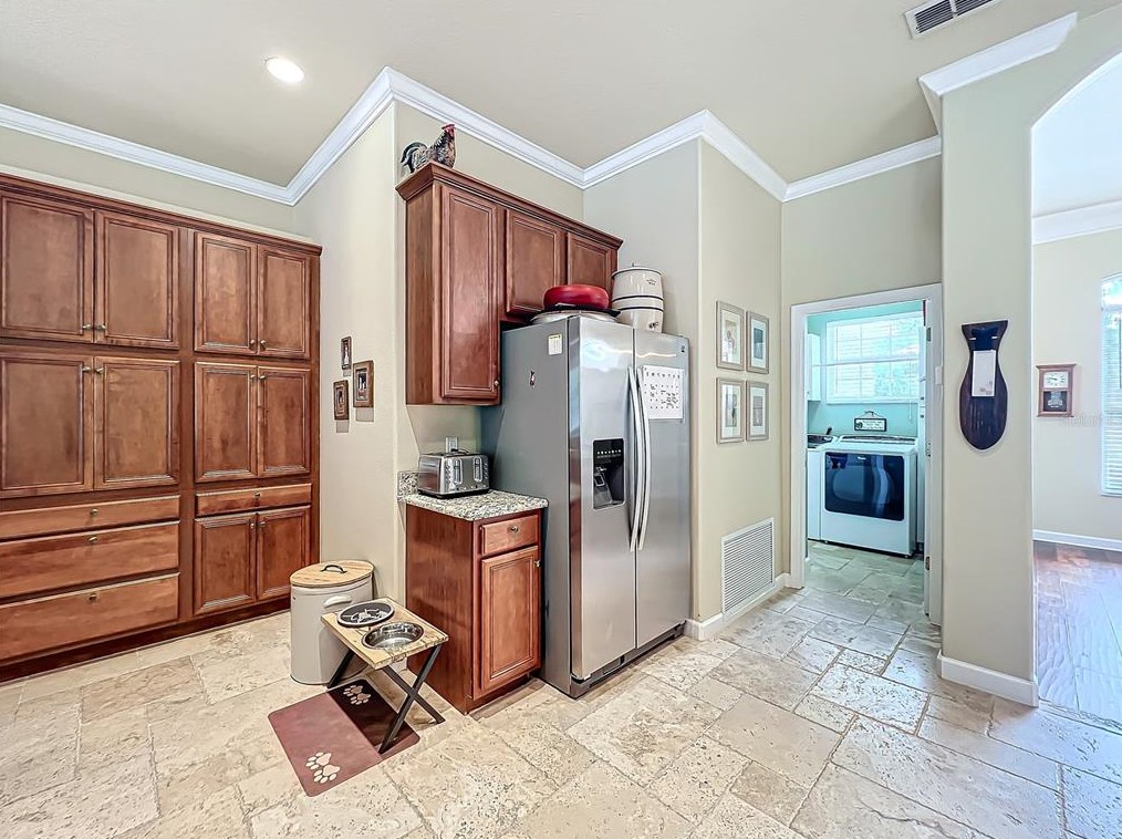 1722 Redwood Grv Ter, Lake Mary FL  32746-4418 exterior