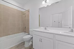 9576 Vibrant Ln, Venice, FL 34292 - Photo 15