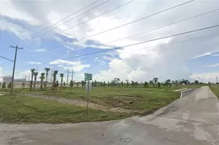 1510 Kismet Pkwy W, Cape Coral, FL 33993 - Photo 3