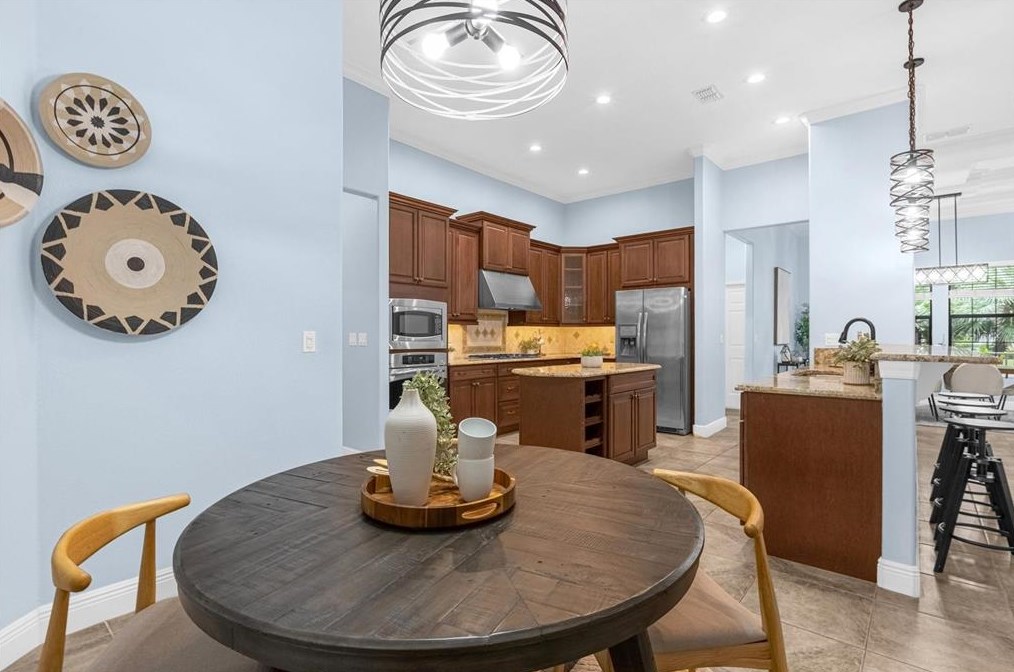 502 Victoria Hills Dr, Deland FL  32724-8826 exterior