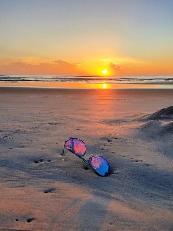 3555 Atlantic Ave, Daytona Beach FL  32118-2600 exterior