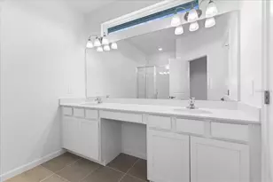 9572 Vibrant Ln, Venice, FL 34292 - Photo 9