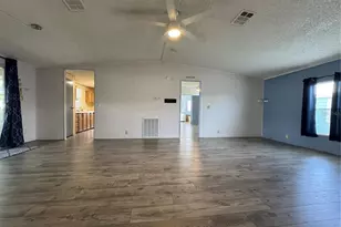 550 St Johns Rd, Tavares, FL 32778 - Photo 19