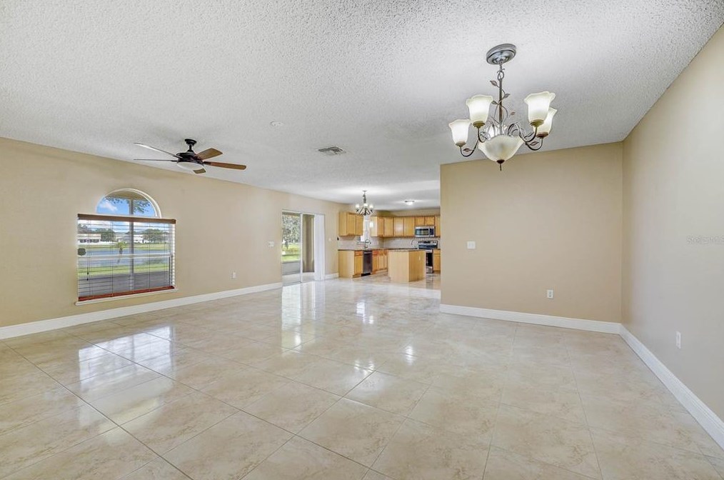 2390 Andrews Valley Dr, Kissimmee FL  34758-1709 exterior