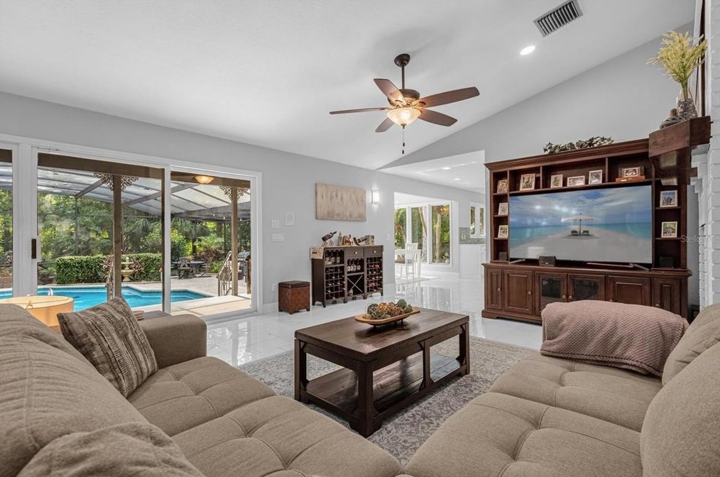 2331 Spg Lndg Blvd, Longwood FL  32779-3706 exterior