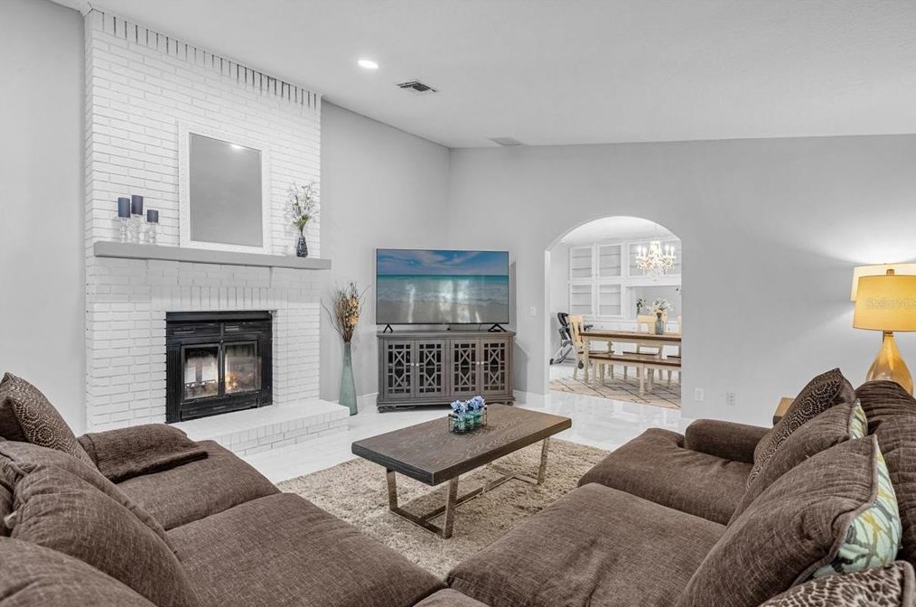 2331 Spg Lndg Blvd, Longwood FL  32779-3706 exterior