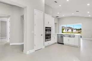 49 Oconee Dr, Palm Coast, FL 32137 - Photo 7