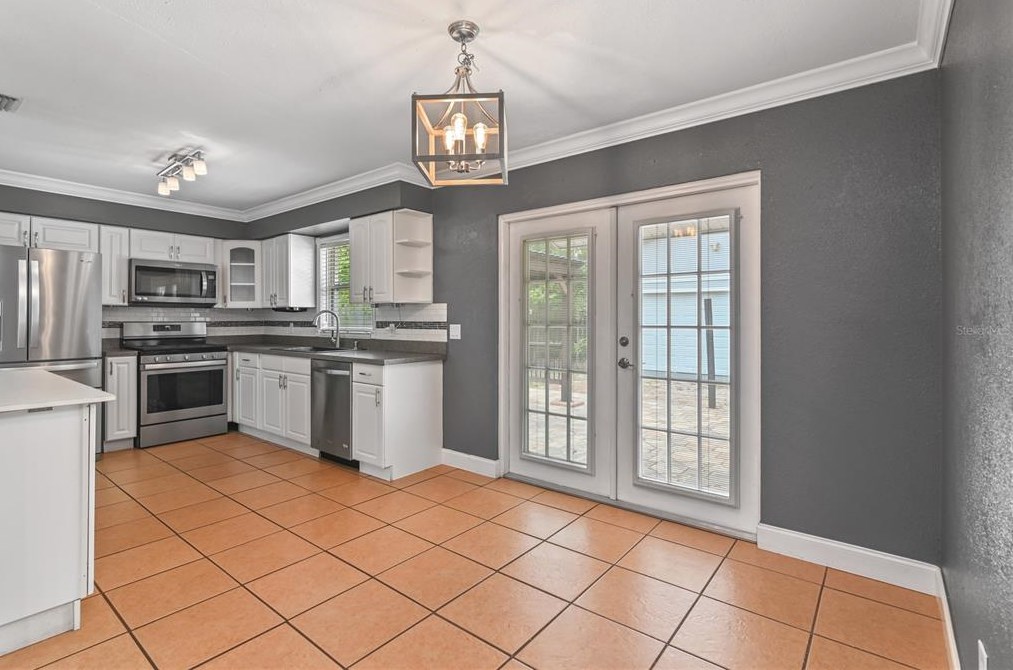 530 Rosedale Ave, Longwood FL  32750-3256 exterior