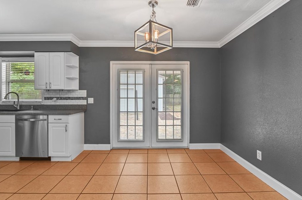 530 Rosedale Ave, Longwood FL  32750-3256 exterior