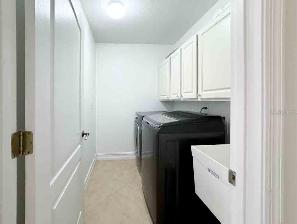 1221 Castleport Rd, Winter Garden FL  34787-4645 exterior
