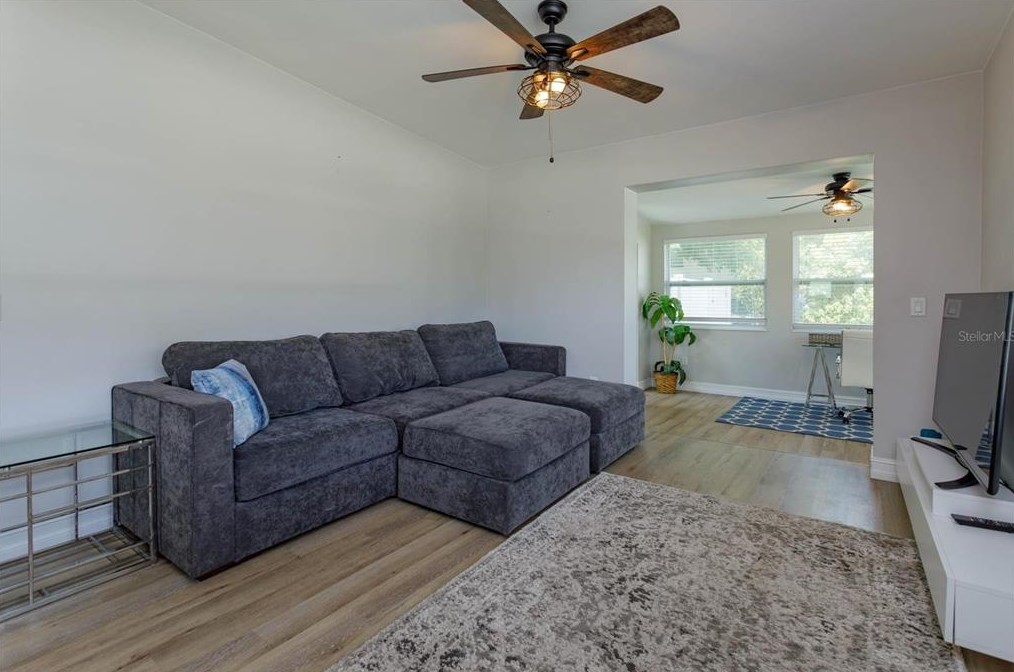 2721 Illinois St, Orlando FL  32803-3656 exterior