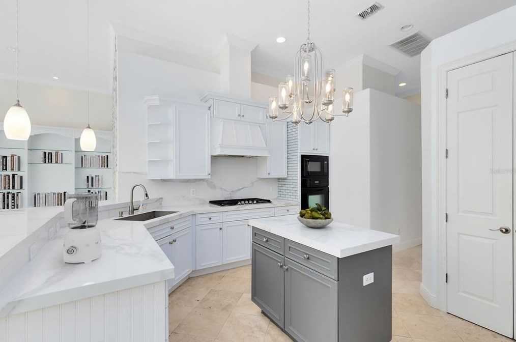 1431 Conway Isle Cir, Orlando FL  32809-3301 exterior