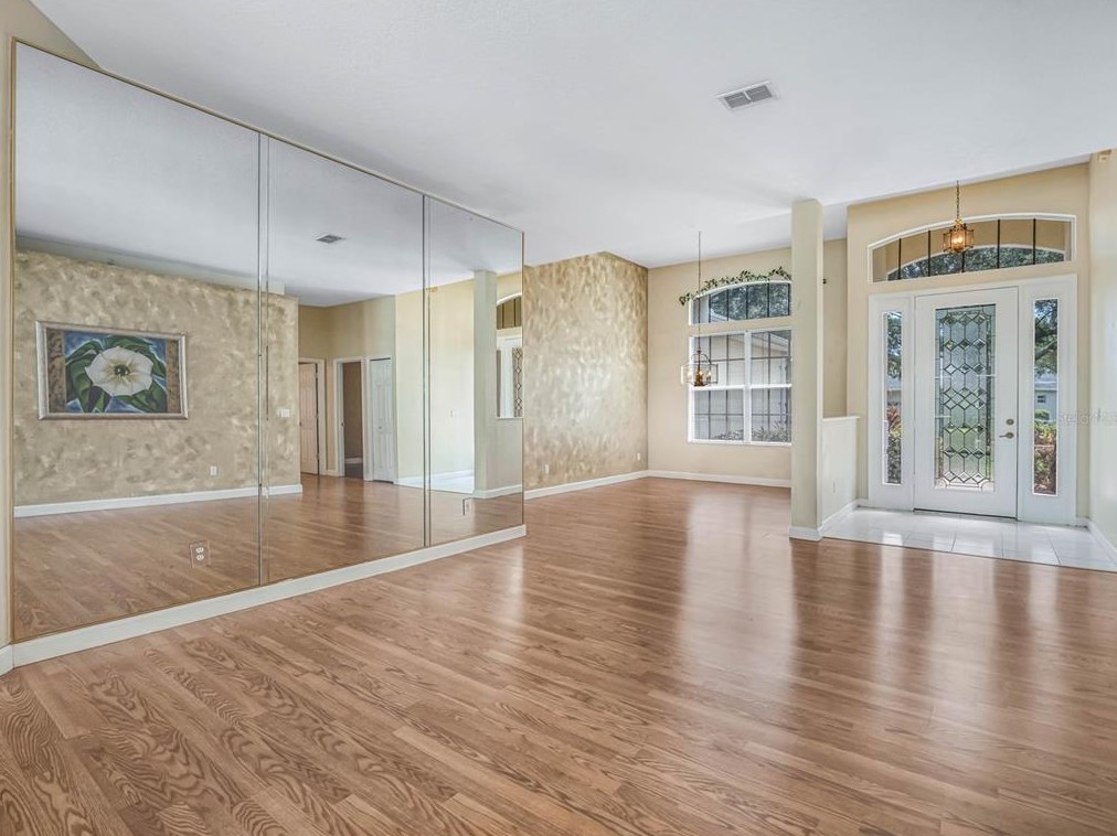 1253 Tadsworth Ter, Lake Mary FL  32746-5336 exterior