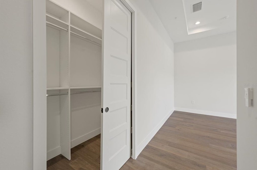 1915 Lakemont Ave, Winter Park FL 32792-3214 exterior