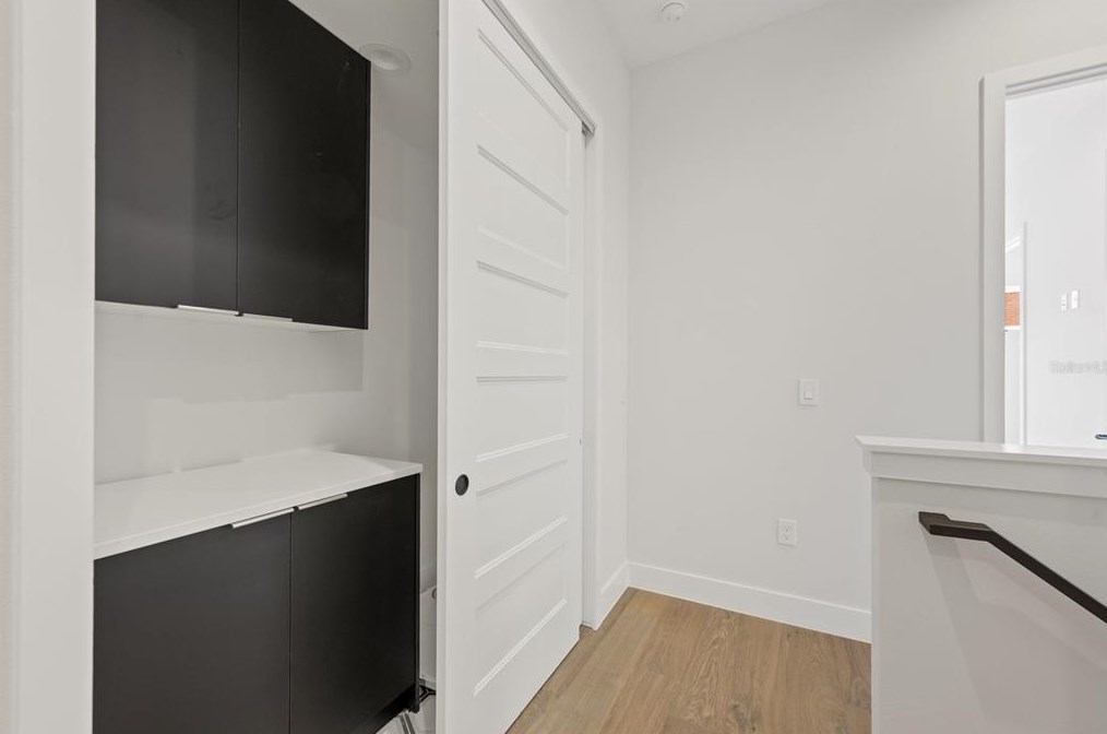 1915 Lakemont Ave, Winter Park FL 32792-3214 exterior