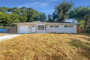 4185 Barracuda Dr SE, Saint Petersburg, FL 33705 - Photo 9