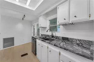 411 Palo Verde Dr, Leesburg, FL 34748 - Photo 7