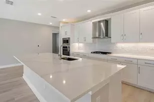4910 Carova Wy, Lakewood Ranch, FL 34211 - Photo 3